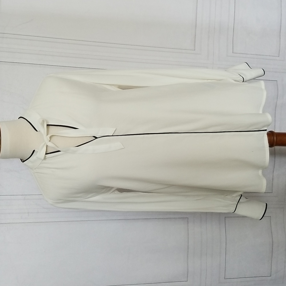 GAP Tie Neck Zen Top